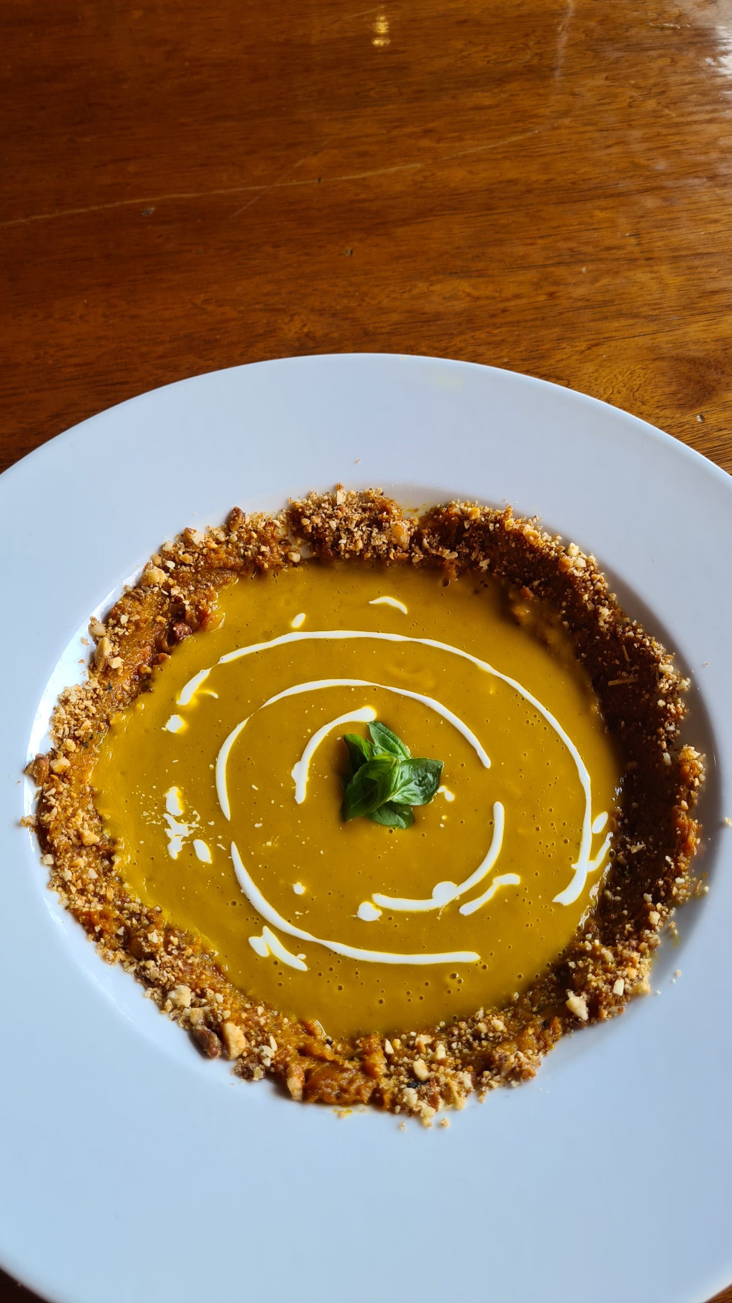 CREAM OF SQUASH SOUP WITH CARROT PISAO